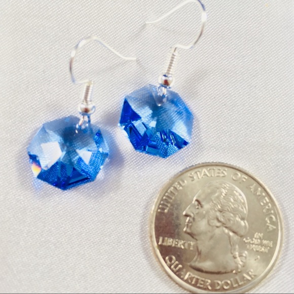 Swarovski Austrian Crystal 14mm Octagon Earrings - Picture 3 of 6